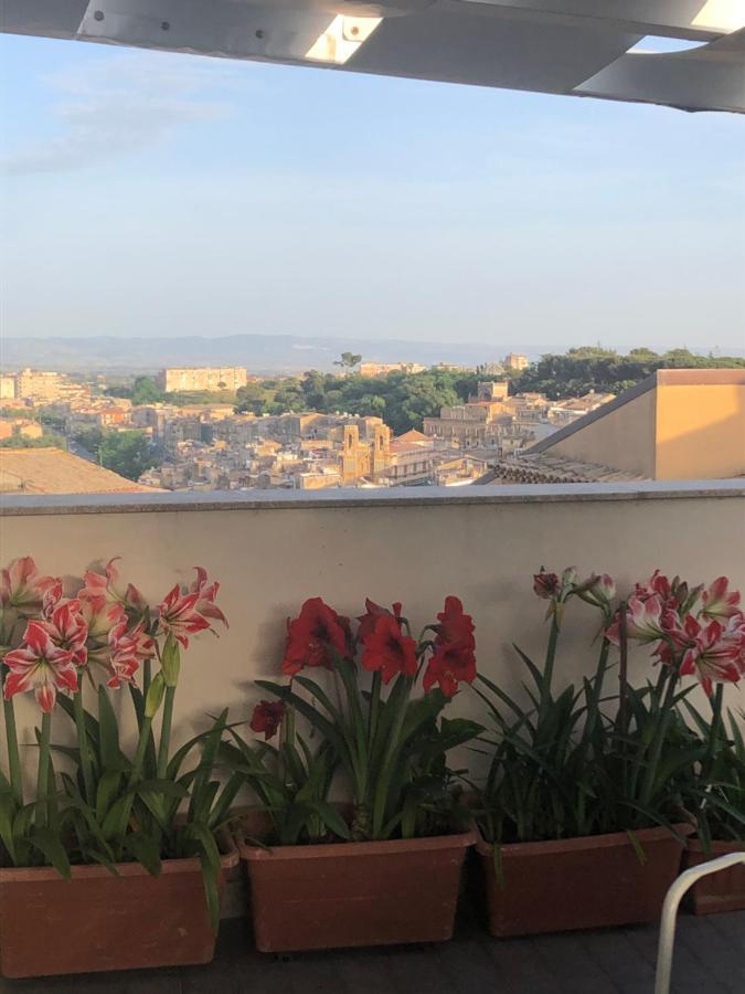Attico Da Rosa Con Vista Spettacolare A 360 Gradi Lägenhet Caltagirone Exteriör bild