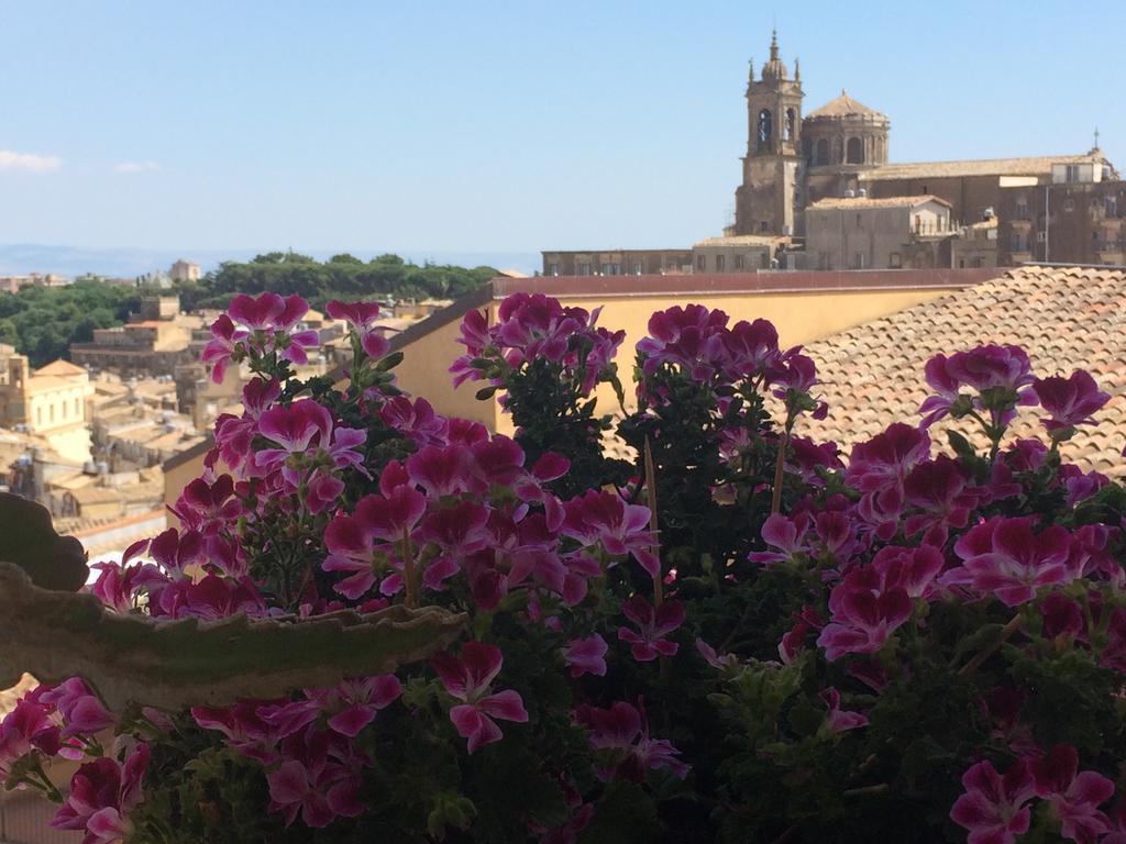 Attico Da Rosa Con Vista Spettacolare A 360 Gradi Lägenhet Caltagirone Exteriör bild